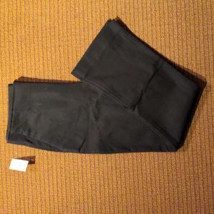 Flattering Gap crop flare 6 NWT